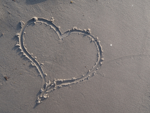 Herz im Sand Herz im Sand.jpg